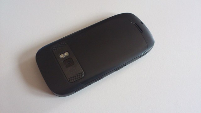 nokia_701-2
