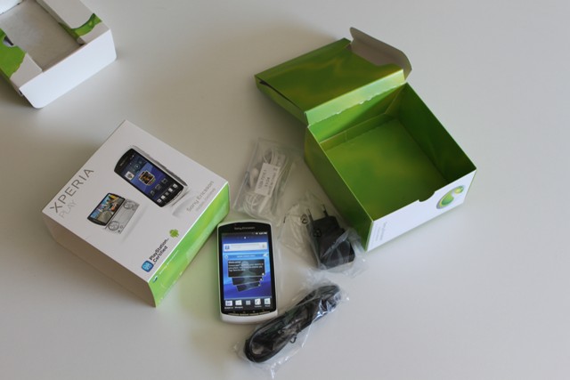 sony_ericsson_xperia_play_-14
