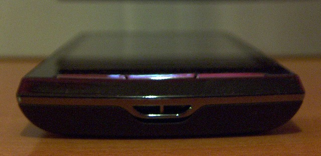 sony ericsson xperia x10 donji dio