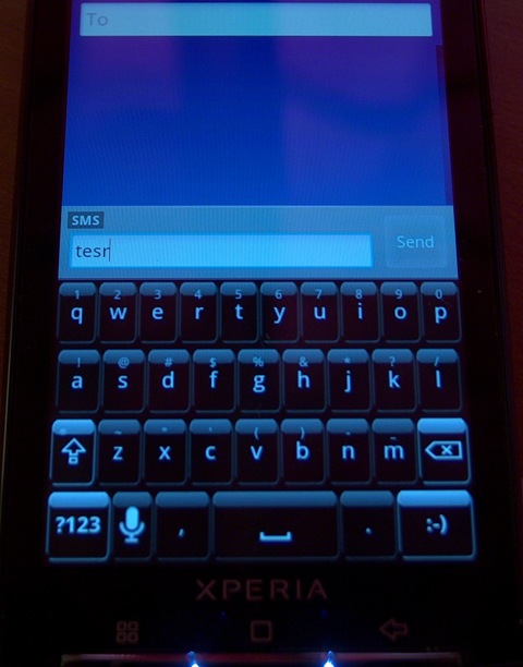 sony ericsson xperia x10 tipkovnica