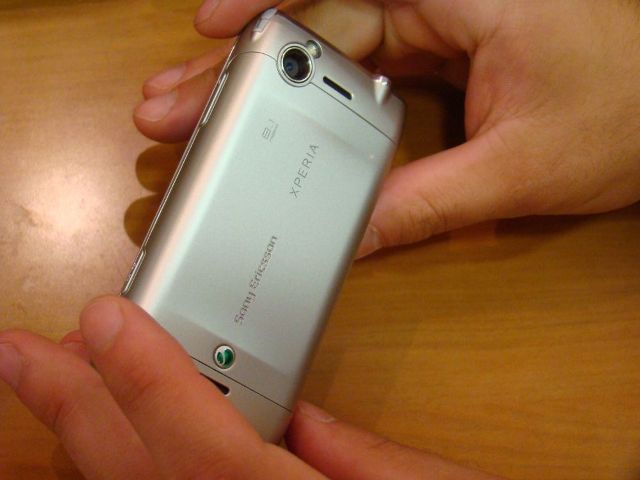 sony ericsson xperia x2-4