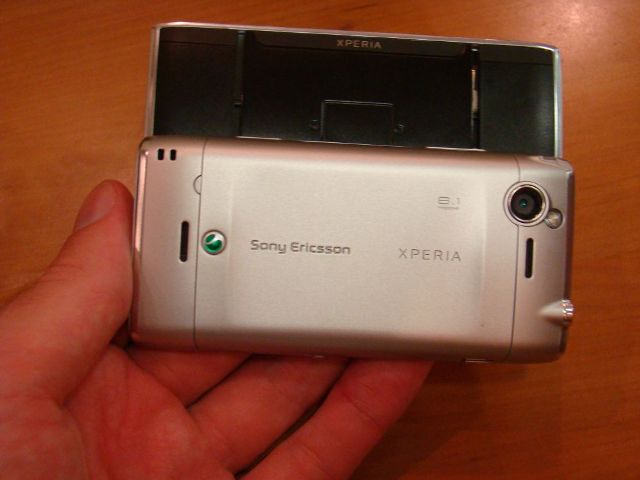 sony ericsson xperia x2-9